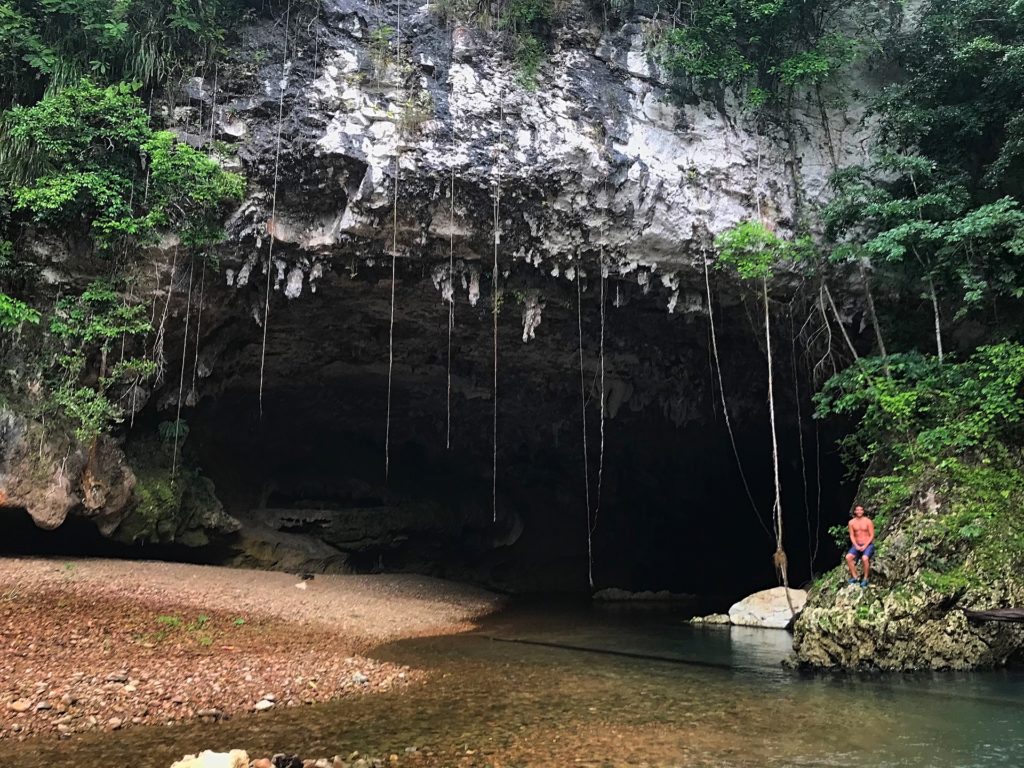 Tubing through the water caves in Belize | Fun things to do in Belize - Inspire Travel Eat