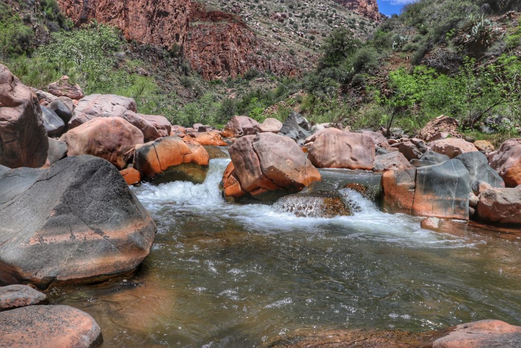 Big rocks in a spring viewed along the Cibecue falls hike.