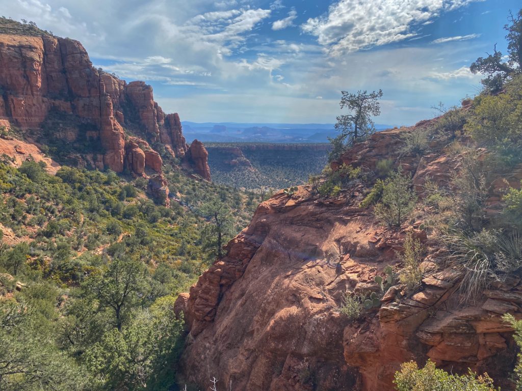 Best Hikes In Sedona Bear Mountain Trail 17