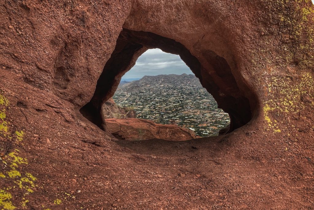 The phoenix bucket list things you have to do hike Camelback Mountain