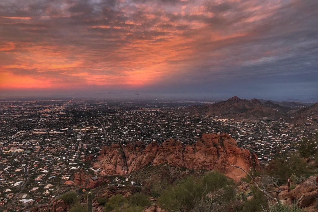 The phoenix bucket list things you have to do hike camelback mountain