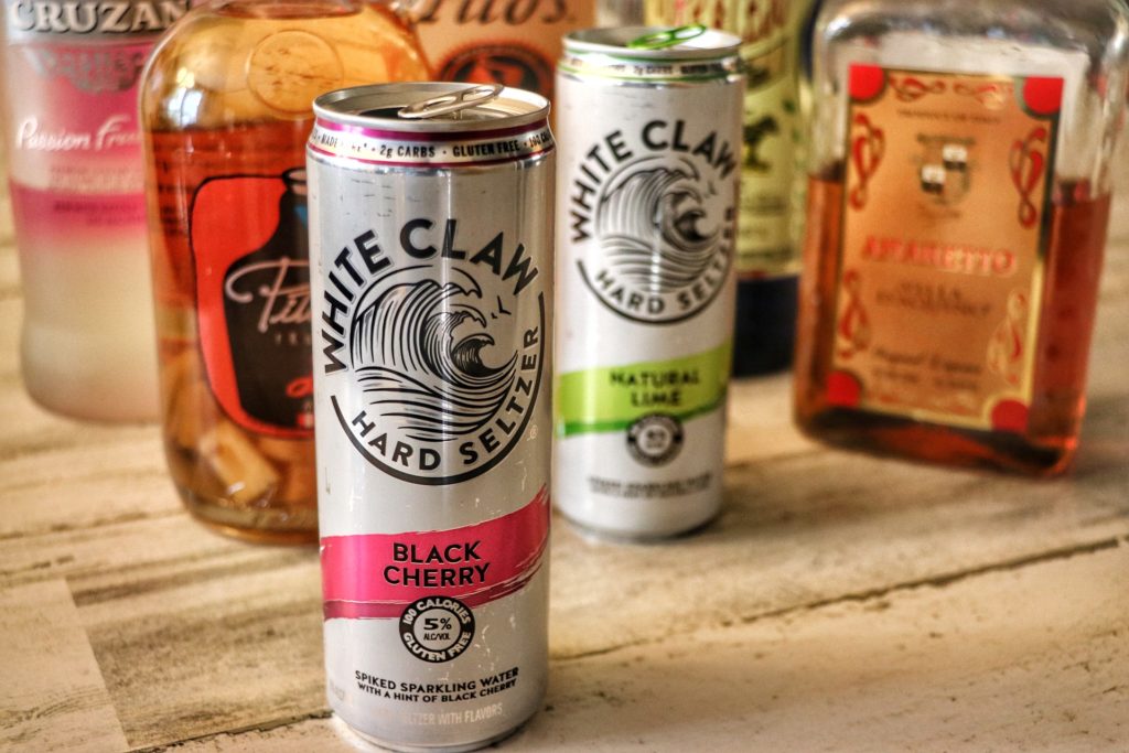 Loaded White Claw Cocktail Recipe 14