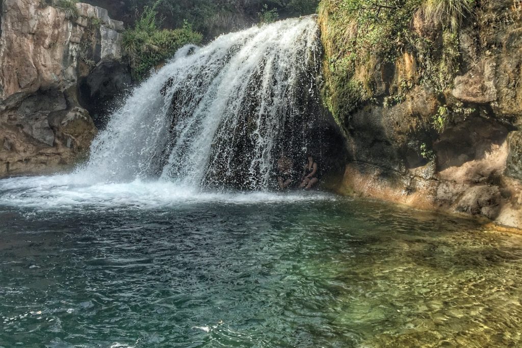 Fossil Creek Hike guide best waterfalls in Arizona