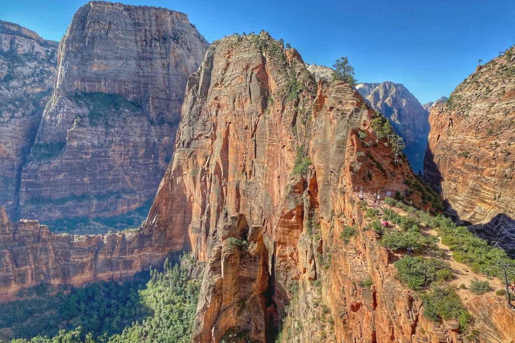 Zion Bucket List Angel's Landing Hike Trail Best Hike In Zion 16