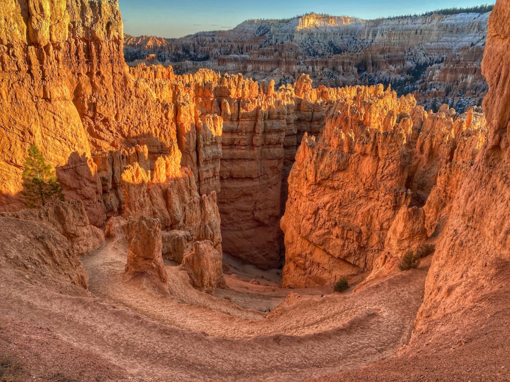 Navajo Loop Wall Street Trail Hike Bryce Canyon