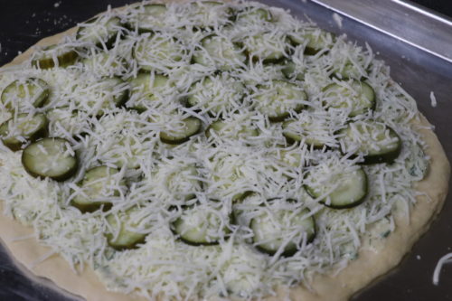 Best dill pickle pizza recipe