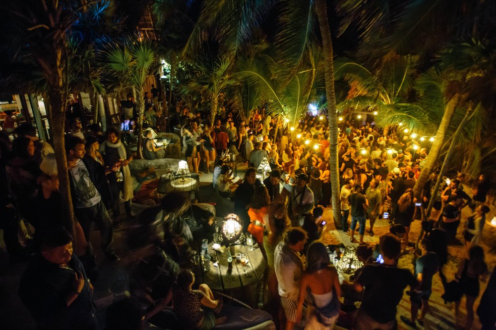 papaya playa full moon party