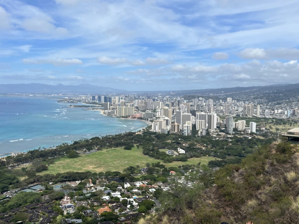 best hikes in honolulu diamond head crater trail