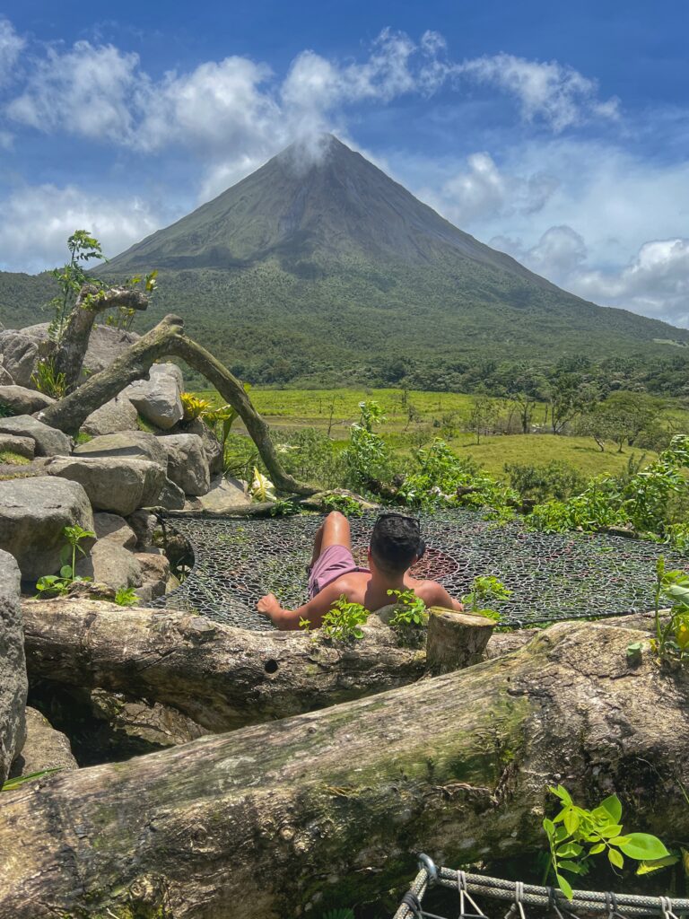 Best hikes arenal volcano best sale