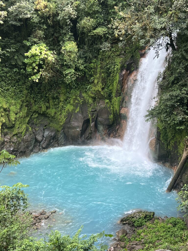 best thing to do near La Fortuna Rio Celeste